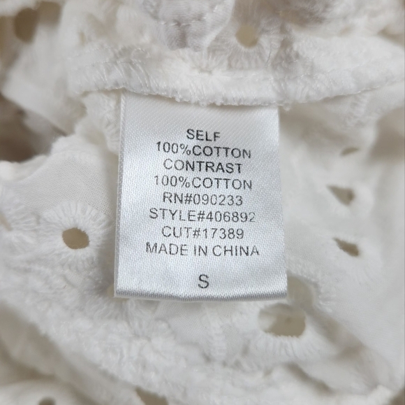 Me To We White Cotton Eyelet Shirt/Blouse Cropped. - Picture 7 of 8